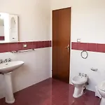 Spacious With A Large Veranda And Pool *