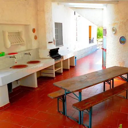 Spacious With A Large Veranda And Pool