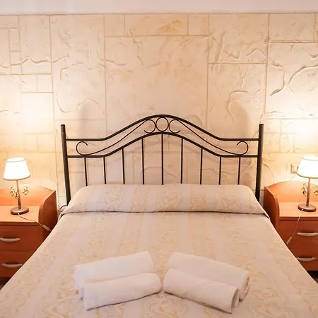 Spacious With A Large Veranda And Pool Casa de Férias *